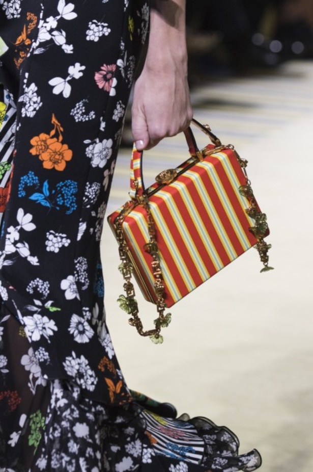 مجموعة فيرساتشي لموسم ربيع وصيف 2019