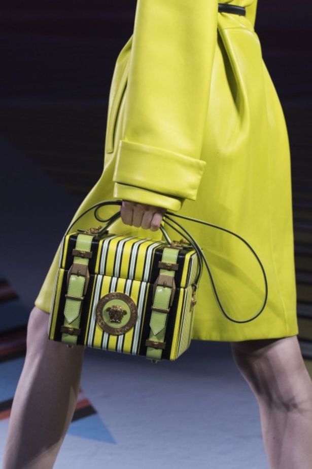 مجموعة فيرساتشي لموسم ربيع وصيف 2019