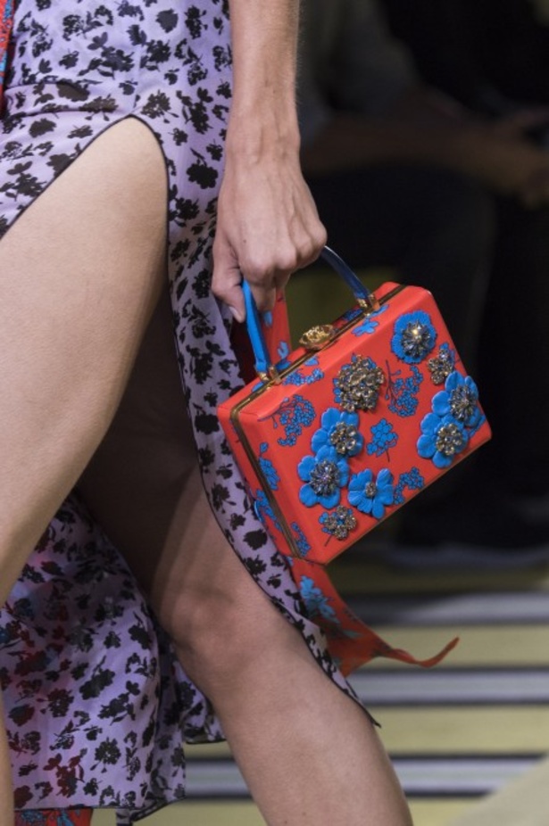 مجموعة فيرساتشي لموسم ربيع وصيف 2019