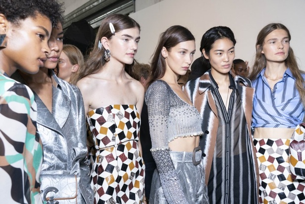 مجموعة Roberto Cavalli لربيع وصيف 2019