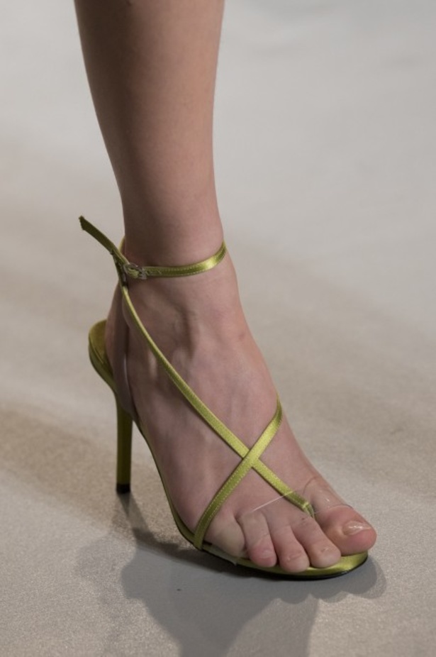 مجموعة No. 21 للأزياء الجاهزة لربيع وصيف ٢٠١٩ !