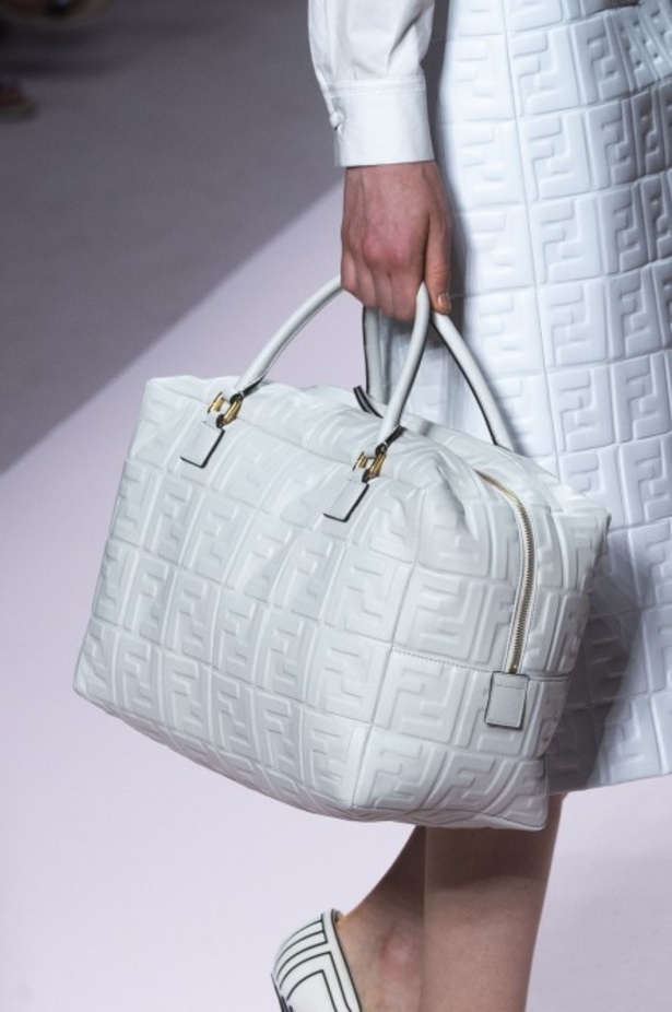 مجموعة Fendi لربيع وصيف 2019