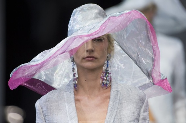 مجموعة Giorgio Armani لربيع وصيف 2019