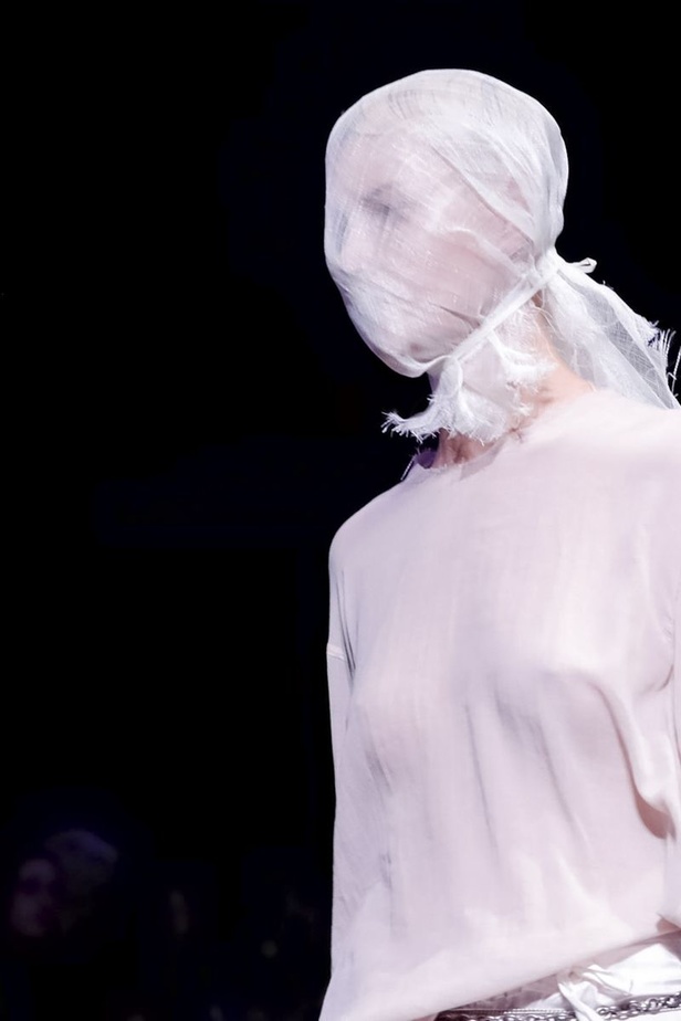 مجموعة Ann Demeulemeester لربيع وصيف ٢٠١٩!