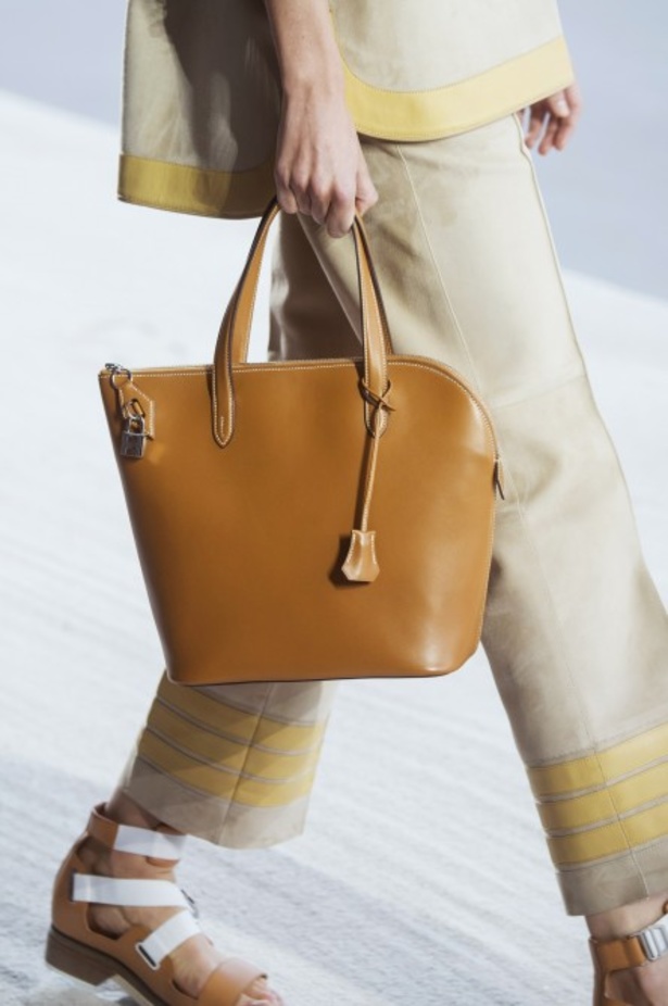 عرض Hermès لربيع وصيف 2019