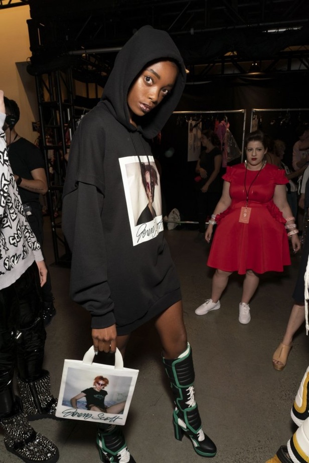 مجموعة Jeremy Scott لربيع وصيف ٢٠١٩ !