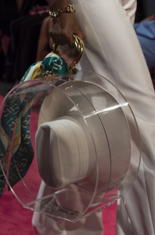 مجموعة مليئة بالألوان من Brandon Maxwell لربيع وصيف 2019