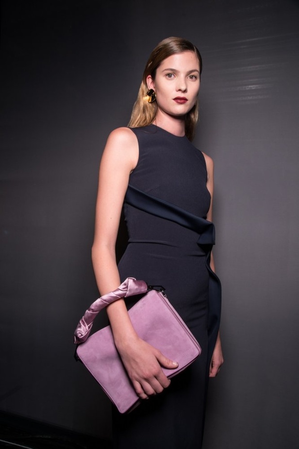 عرض أزياء Cushnie et Ochs لخريف وشتاء 2018 !