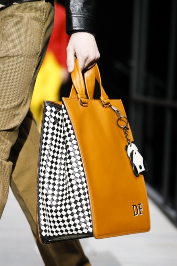 عرض ازياء مجموعة بوتيغا فينيتا لخريف وشتاء 2018