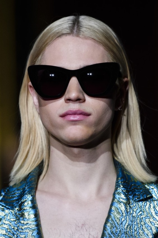 عرض أزياء كريستيان سيريانو لموسم خريف وشتاء 2018