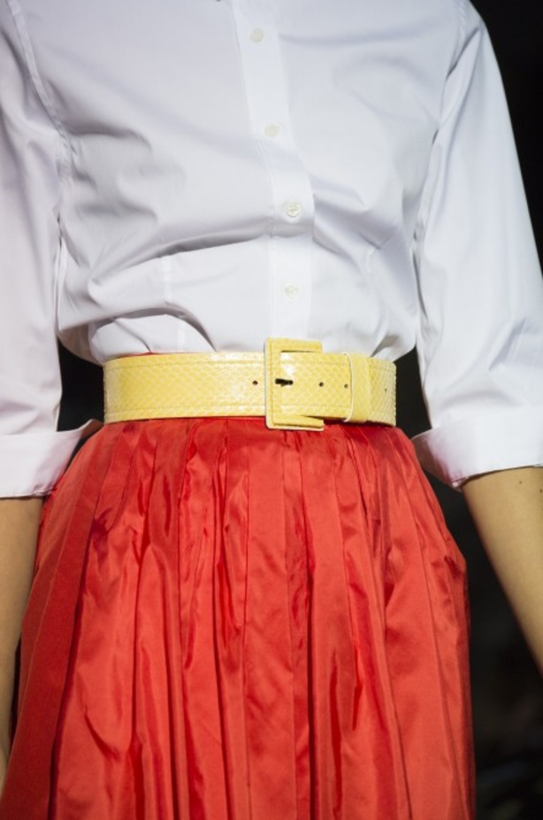 أزياء مفعمة بالألوان خلال عرض Carolina Herrera