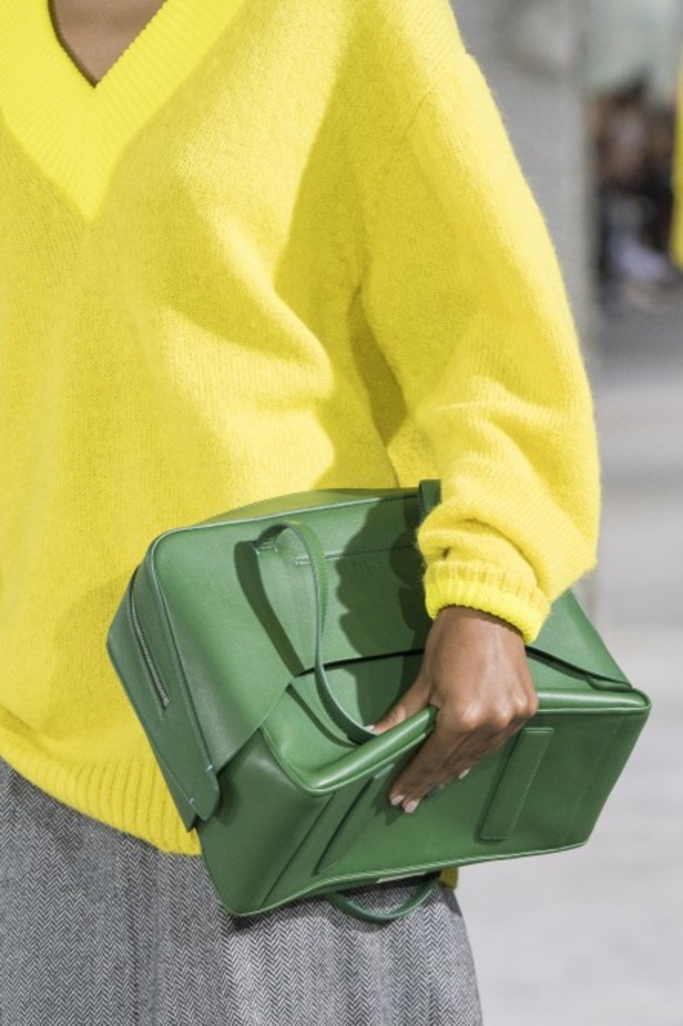 عرض أزياء تيبي لموسم خريف وشتاء 2018