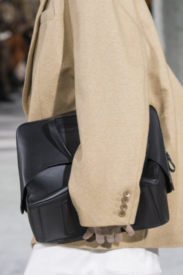 عرض أزياء تيبي لموسم خريف وشتاء 2018