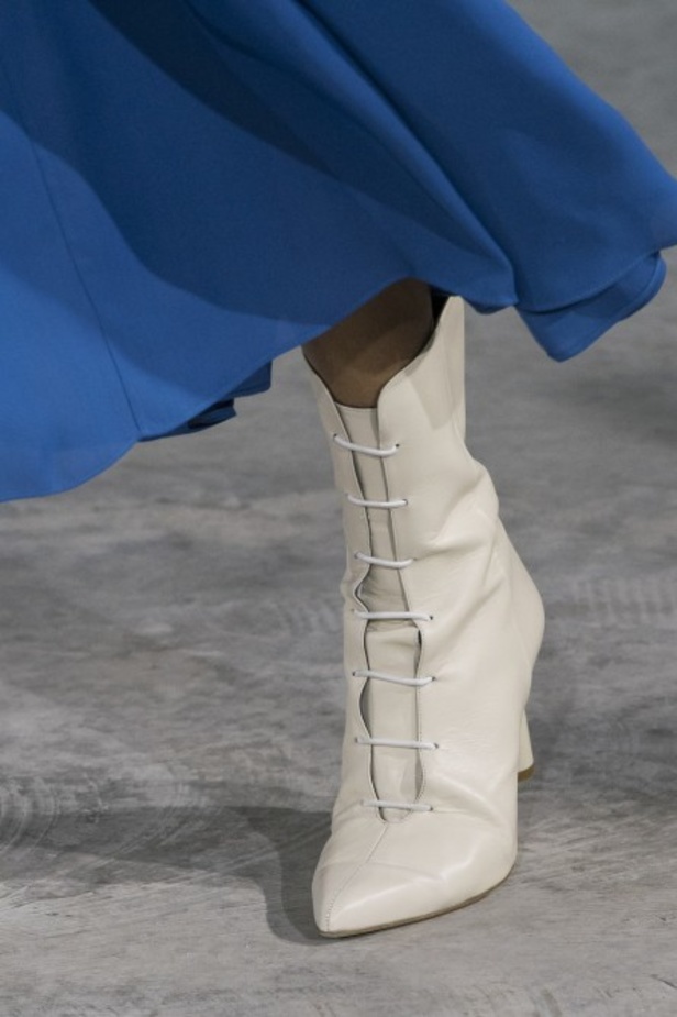 عرض أزياء تيبي لموسم خريف وشتاء 2018