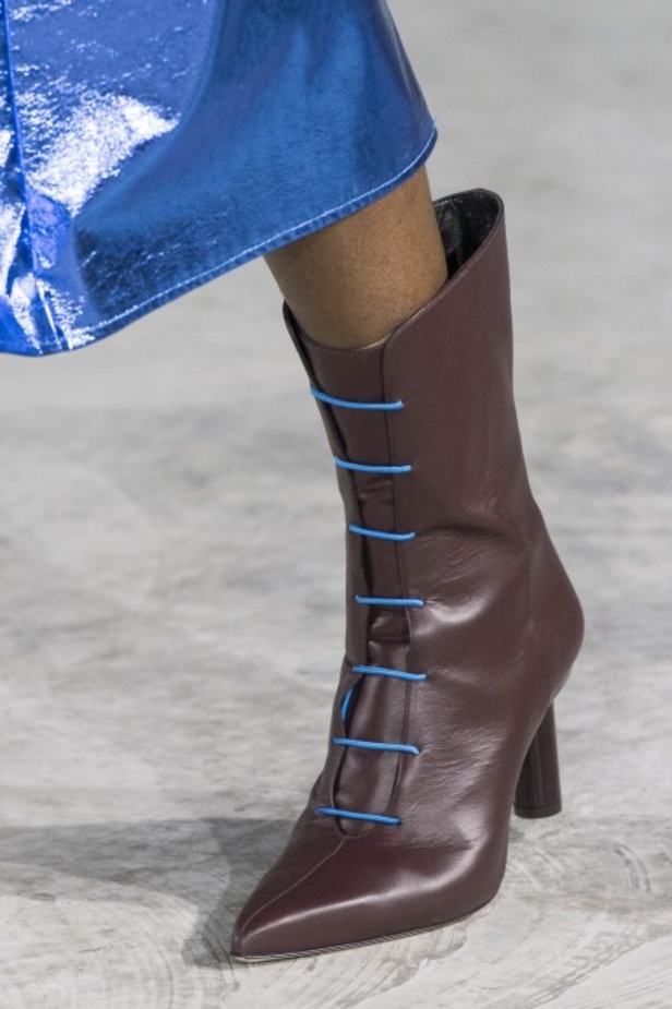 عرض أزياء تيبي لموسم خريف وشتاء 2018