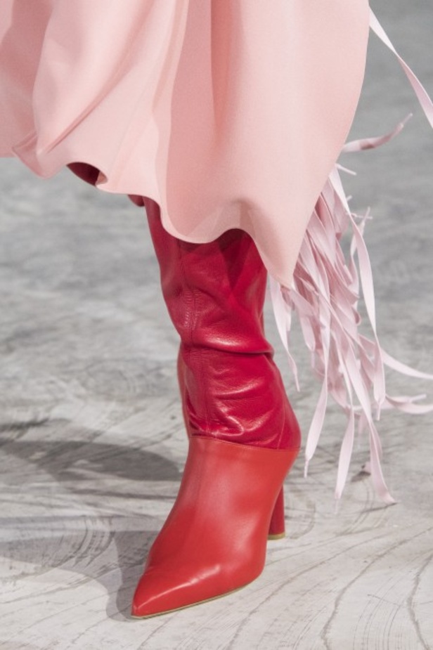 عرض أزياء تيبي لموسم خريف وشتاء 2018