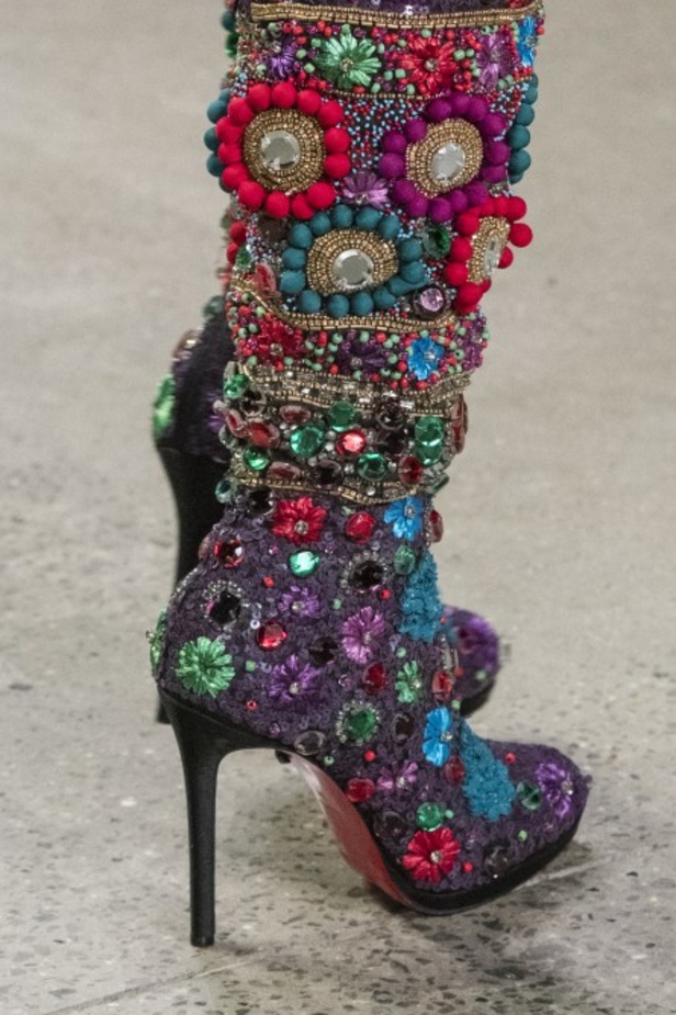 عرض أزياء Naeem Khan لخريف وشتاء ٢٠١٩ !