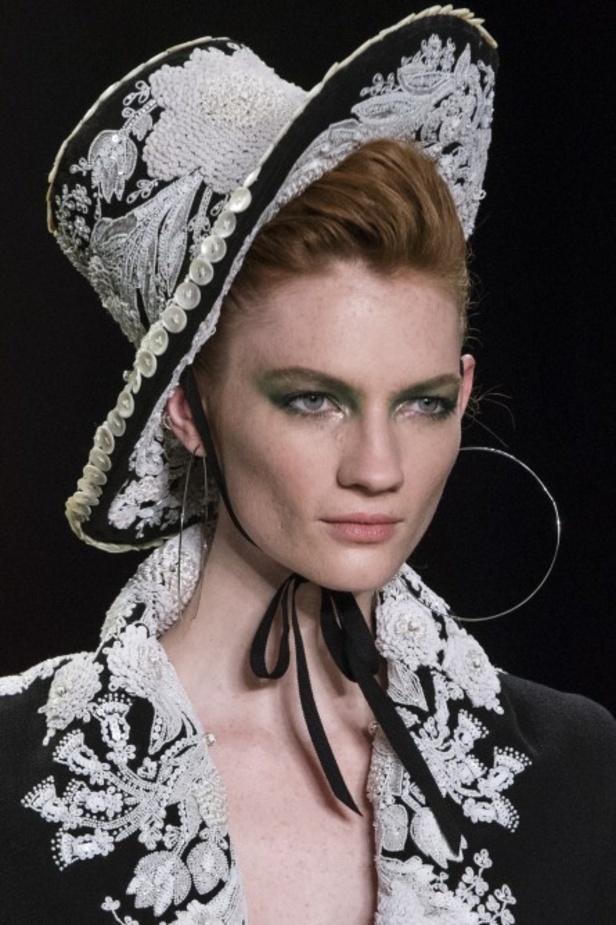 عرض أزياء Naeem Khan لخريف وشتاء ٢٠١٩ !