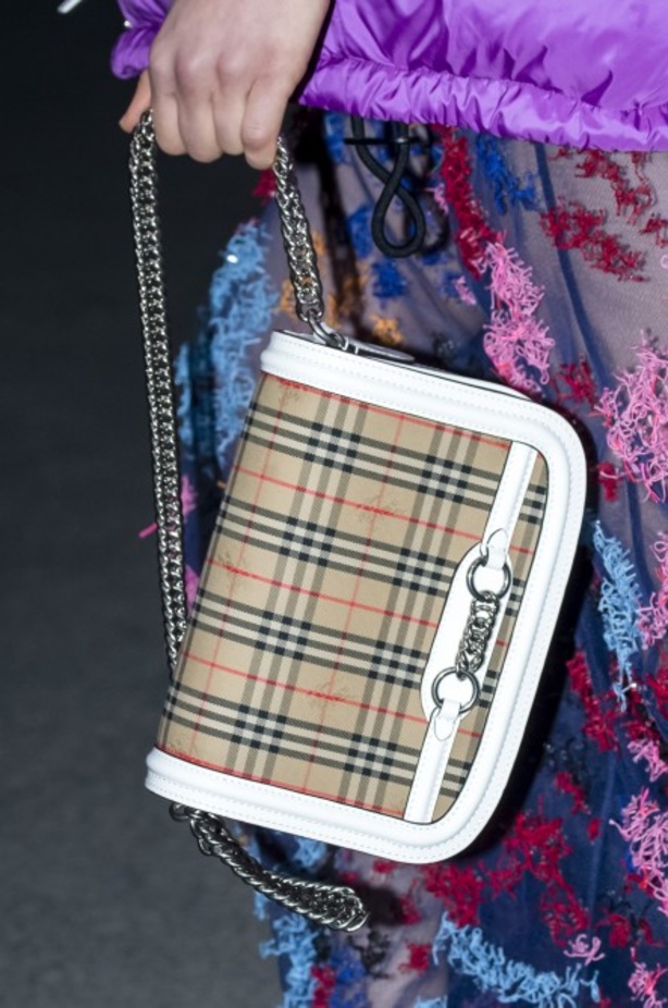 مجموعة بربري من أسبوع الموضة في لندن