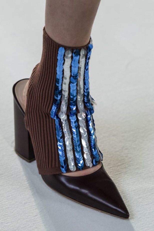 عرض ازياء ديلبوزو لموسم خريف وشتاء 2018