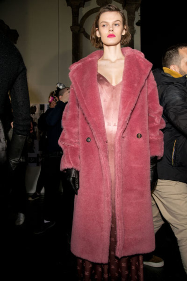 عرض أزياء Max Mara لخريف وشتاء 2018!