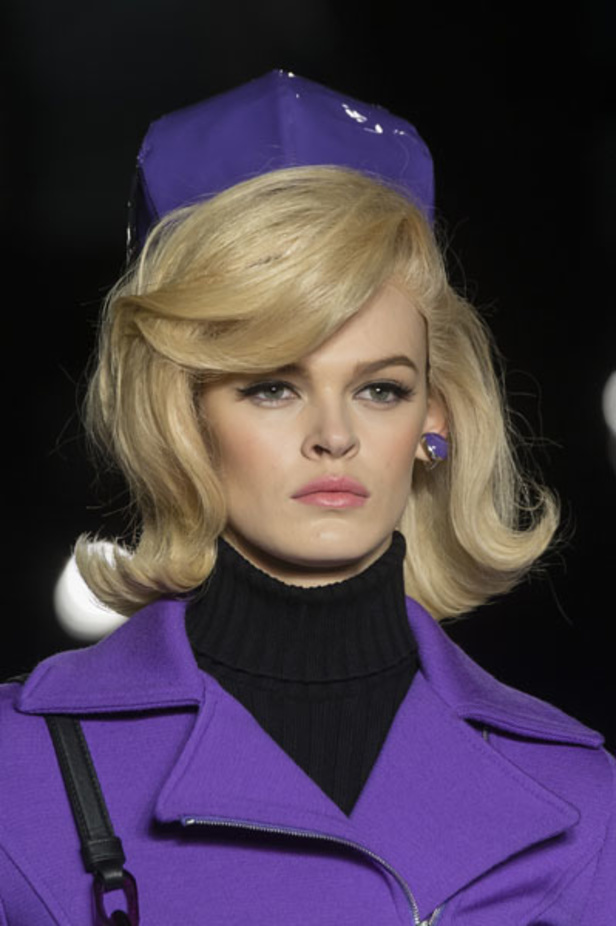 عرض ازياء موسكينو لخريف وشتاء 2018