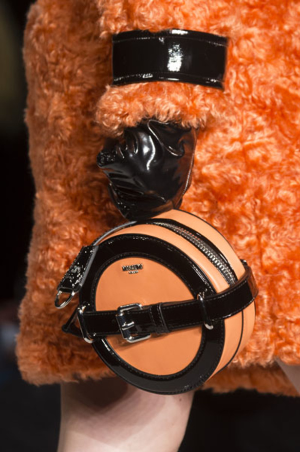 عرض ازياء موسكينو لخريف وشتاء 2018