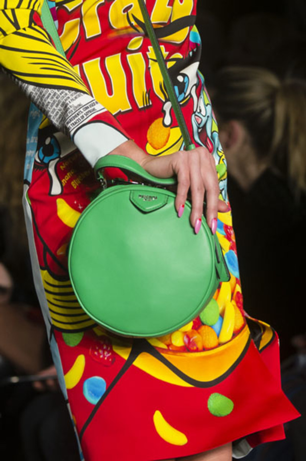 عرض ازياء موسكينو لخريف وشتاء 2018