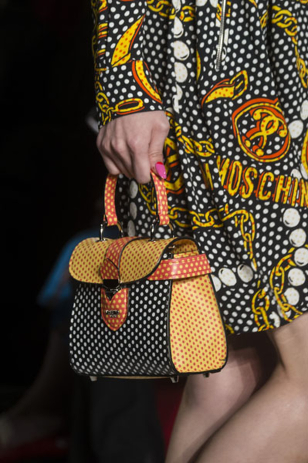 عرض ازياء موسكينو لخريف وشتاء 2018