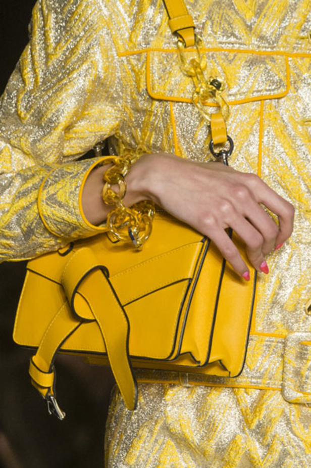 عرض ازياء موسكينو لخريف وشتاء 2018