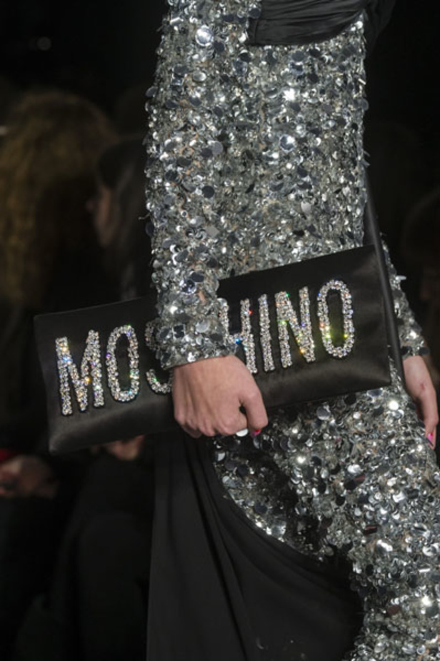 عرض ازياء موسكينو لخريف وشتاء 2018