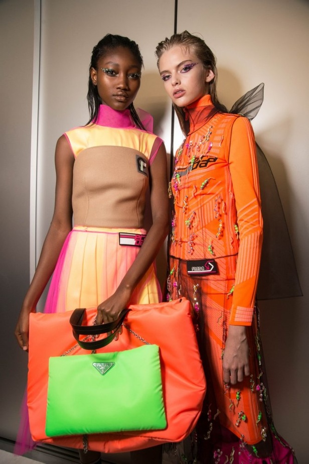 عرض ازياء برادا لخريف وشتاء 2018