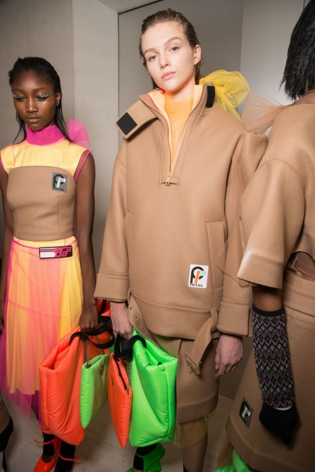 عرض ازياء برادا لخريف وشتاء 2018