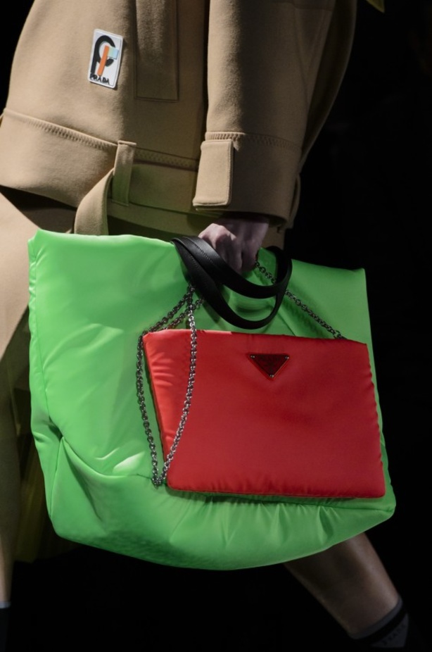 عرض ازياء برادا لخريف وشتاء 2018