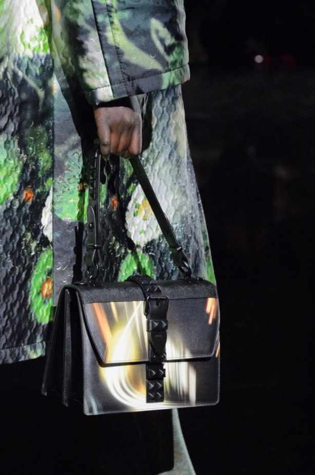 عرض ازياء برادا لخريف وشتاء 2018