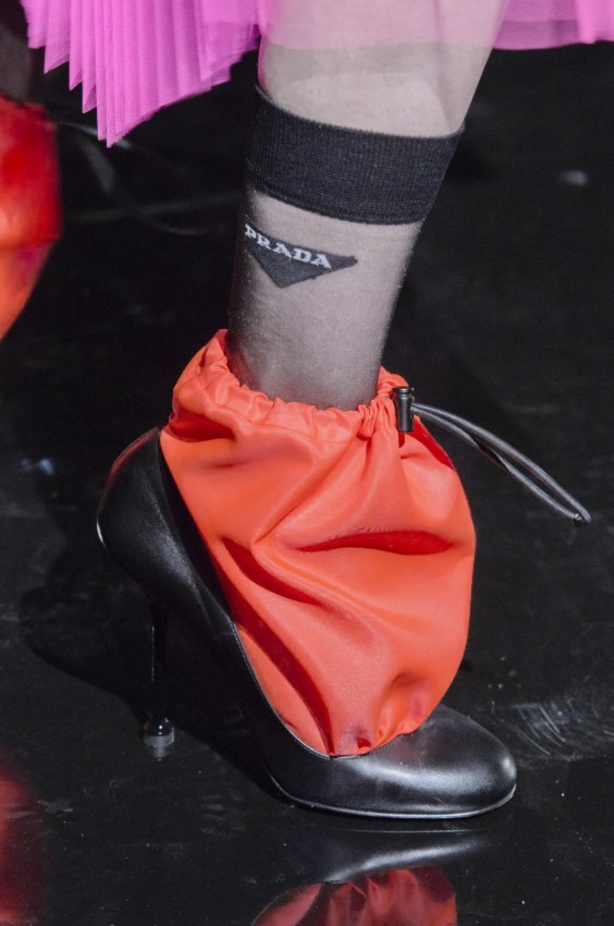 عرض ازياء برادا لخريف وشتاء 2018