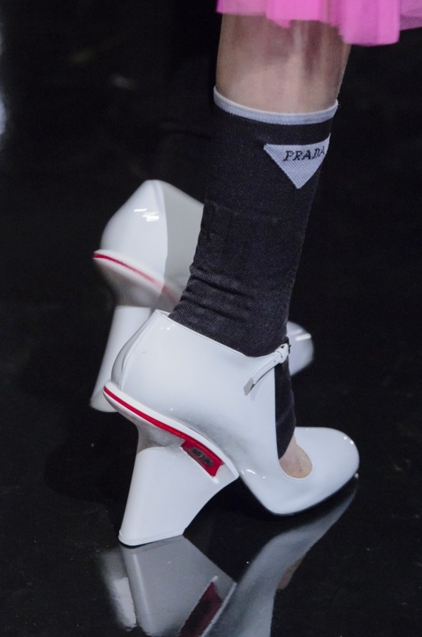 عرض ازياء برادا لخريف وشتاء 2018