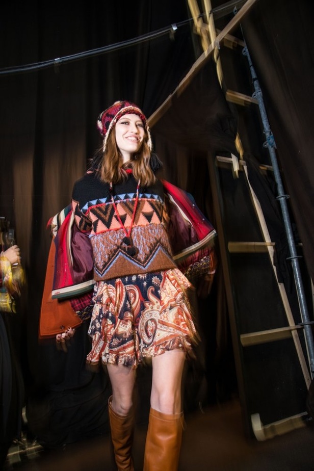 عرض ازياء ايترو لخريف وشتاء 2018