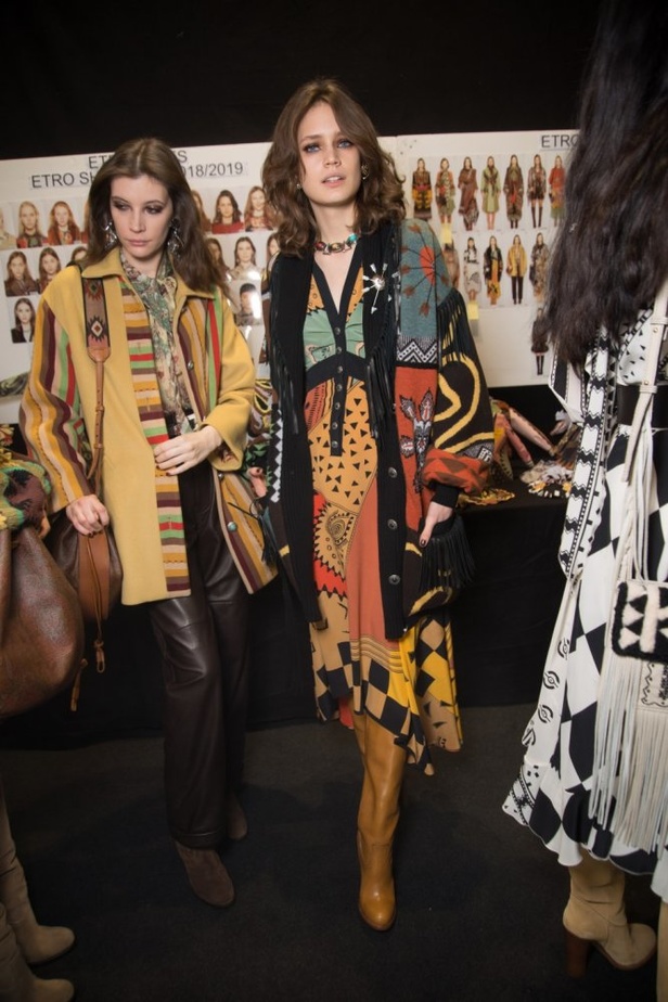 عرض ازياء ايترو لخريف وشتاء 2018