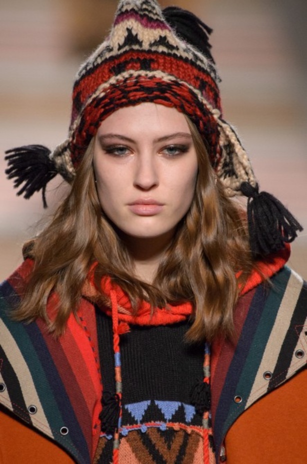 عرض ازياء ايترو لخريف وشتاء 2018