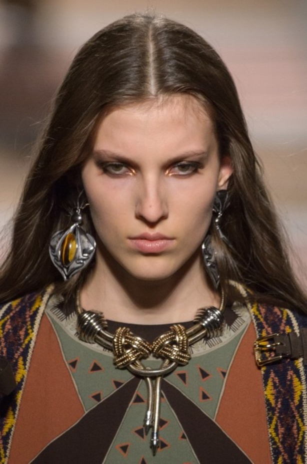 عرض ازياء ايترو لخريف وشتاء 2018