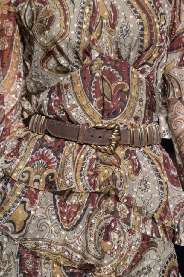 عرض ازياء ايترو لخريف وشتاء 2018