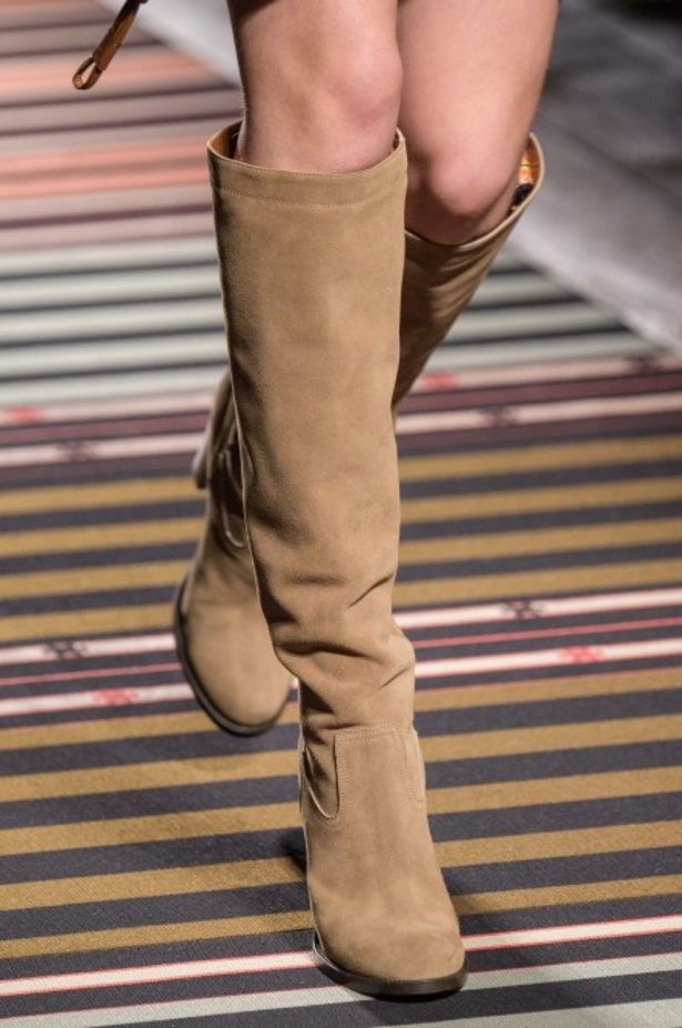 عرض ازياء ايترو لخريف وشتاء 2018