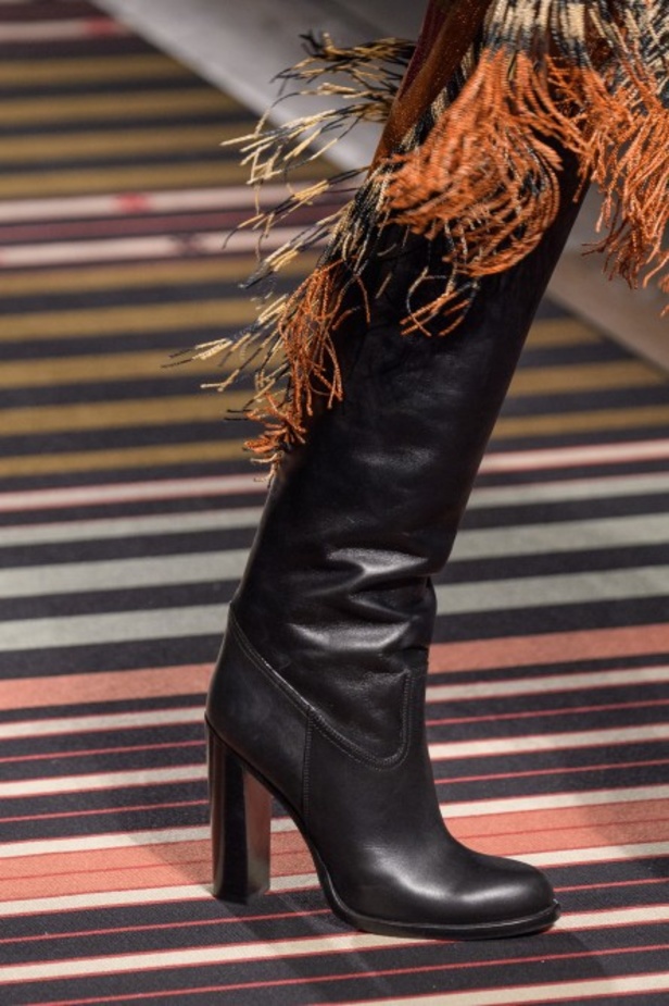 عرض ازياء ايترو لخريف وشتاء 2018