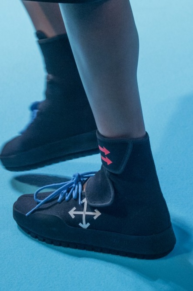 عرض أزياء Off White لخريف وشتاء ٢٠١٨ !