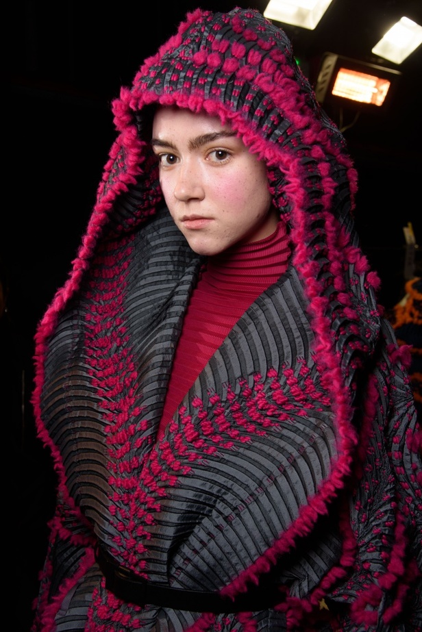  مجموعة Issey Miyake لخريف و شتاء 2018