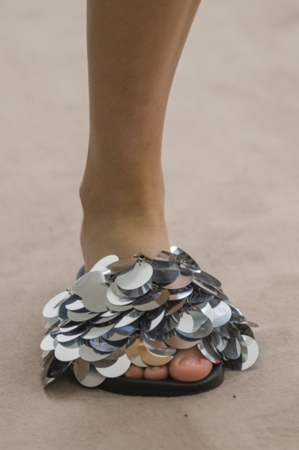 عرض ازياء باكو رابان لخريف وشتاء 2018