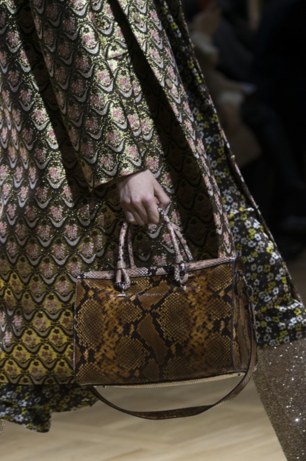 عرض ازياء روشاس لخريف وشتاء 2018