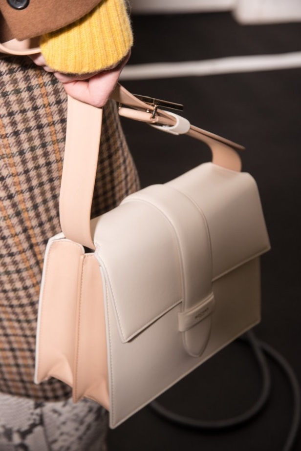 عرض ازياء روشاس لخريف وشتاء 2018