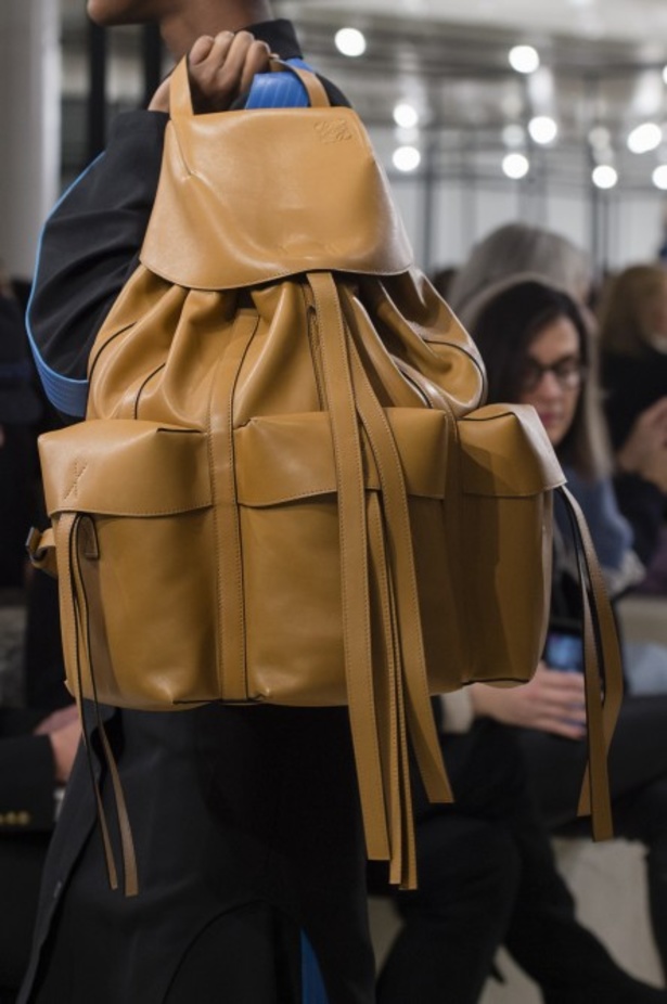 عرض ازياء لويفي لخريف وشتاء 2018